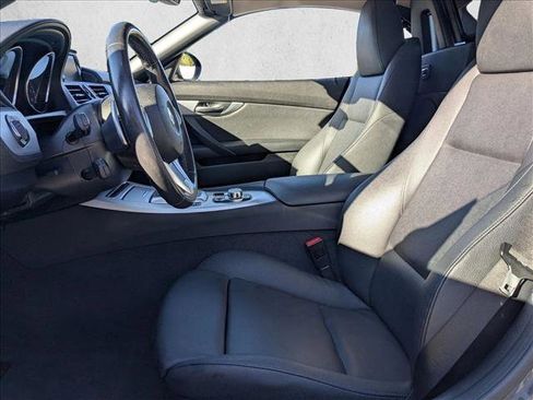 Used 2014 BMW Z4 sDrive28i image 17