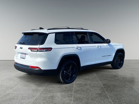 Used 2023 Jeep Grand Cherokee L Laredo AWD/4WD image 5