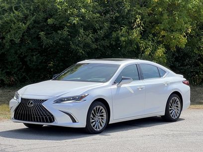 Used 2024 Lexus ES 300h Ultra Luxury w/ Accessory Package (Z1)