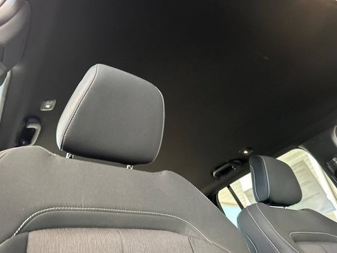 New 2025 Jeep Grand Cherokee Laredo w/ Luxury Tech Group I RWD image 18