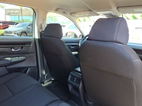 Used 2024 Honda CR-V LX image 13