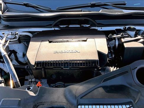 Used 2023 Honda Pilot Sport image 23