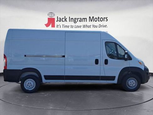 Used 2025 RAM ProMaster 2500 w/ Convenience Group FWD image 6
