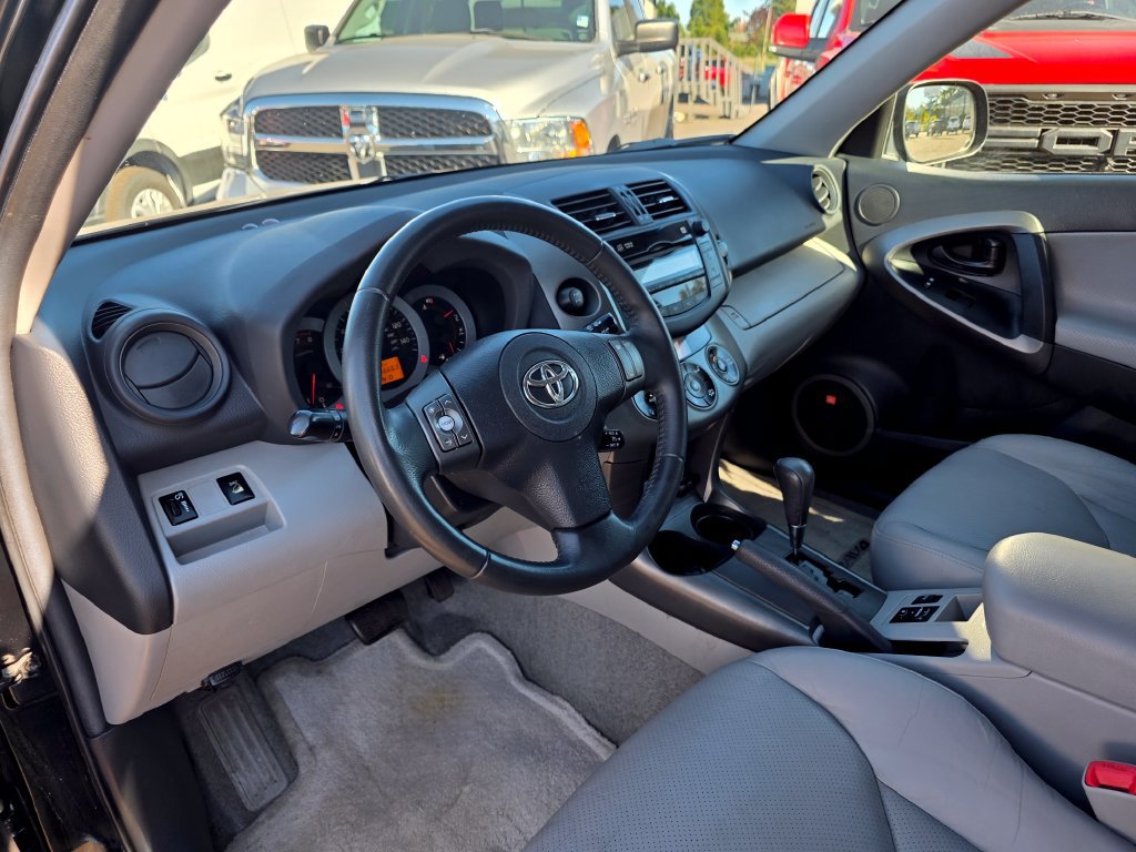 Used 2011 Toyota RAV4 Limited w/ Limited Extra Value Pkg AWD/4WD image 10