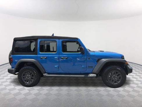 Used 2024 Jeep Wrangler Unlimited Sport AWD/4WD image 18
