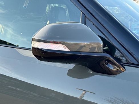 Used 2022 Rivian R1T Launch Edition image 13