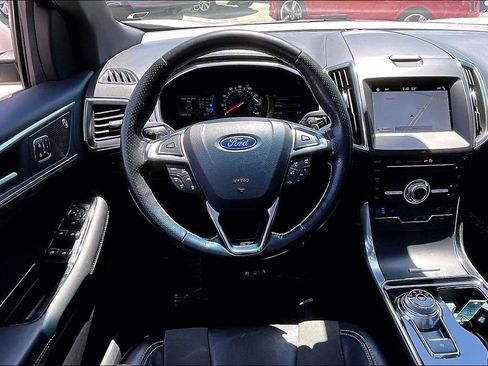 Used 2019 Ford Edge ST w/ Equipment Group 401A AWD/4WD image 19