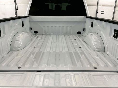 New 2026 Ford F250 Lariat image 32