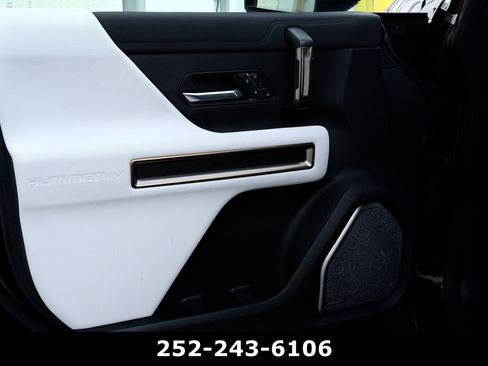 Used 2025 GMC Hummer EV 3X AWD/4WD image 31