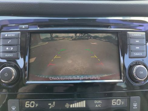 Certified 2019 Nissan Rogue SV FWD image 39