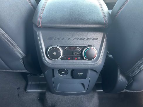 Used 2025 Ford Explorer ST-Line w/ Premium Package AWD/4WD image 26