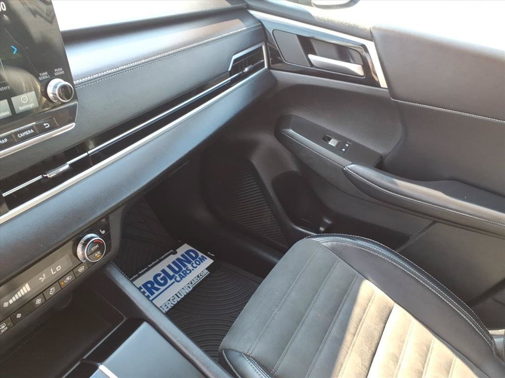 Used 2024 Mitsubishi Outlander SE AWD/4WD image 34