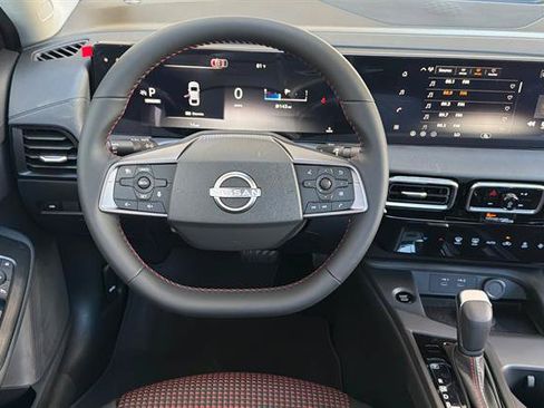 New 2027 Nissan Sentra SR w/ Floor Mat Package FWD image 15