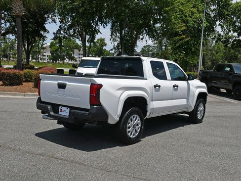Certified 2024 Toyota Tacoma SR w/ SR Upgrade Package RWD image 4