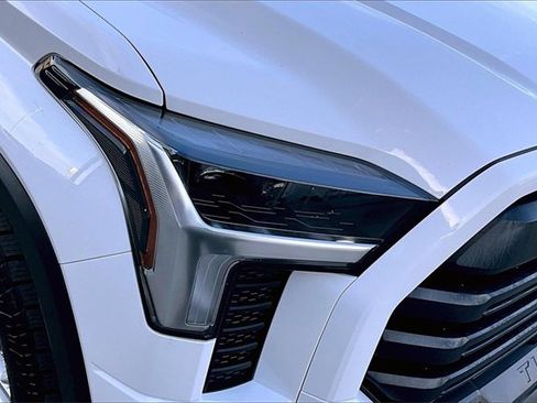 Used 2024 Toyota Tundra SR5 image 33