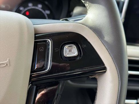 Used 2022 Lincoln Corsair AWD w/ Equipment Group 101A image 24