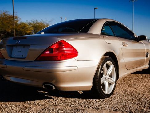 Used 2005 Mercedes-Benz SL 500 image 5