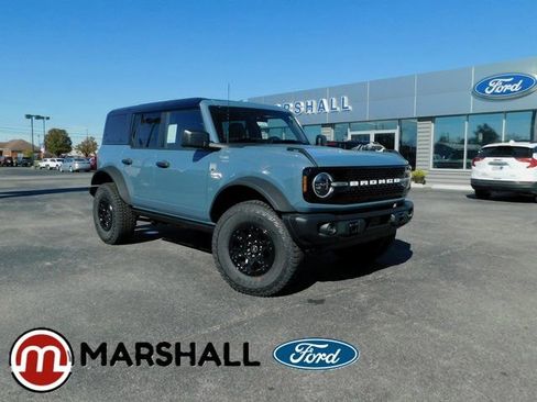 New 2025 Ford Bronco Big Bend w/ Black Diamond Package AWD/4WD image 1