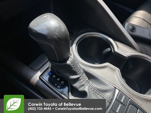 Used 2024 Toyota Camry SE image 14