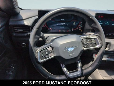Used 2025 Ford Mustang Coupe RWD image 12