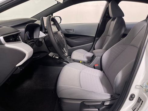Certified 2026 Toyota Corolla SE w/ Carpet Mat Package (TMS) FWD image 12