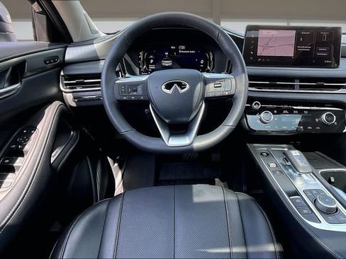 Certified 2026 INFINITI QX60 Luxe w/ Cargo Package FWD image 5