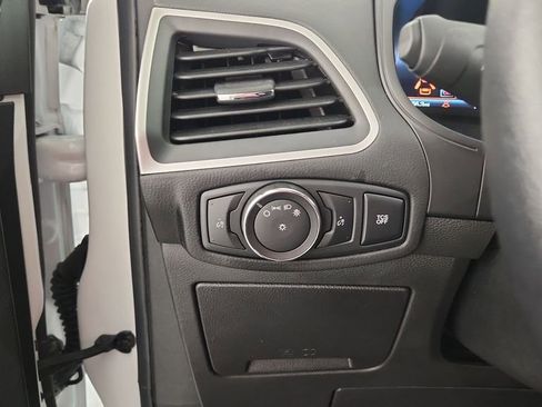 Used 2022 Ford Edge SEL image 21