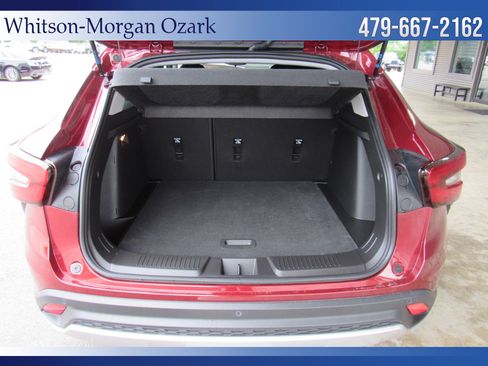 Used 2024 Chevrolet Trax LT w/ Driver Confidence Package FWD image 24