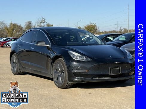 Used 2019 Tesla Model 3 Standard Range Plus image 2