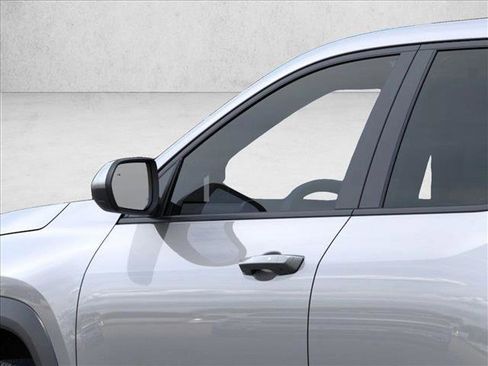 New 2026 Chevrolet Equinox LT image 12