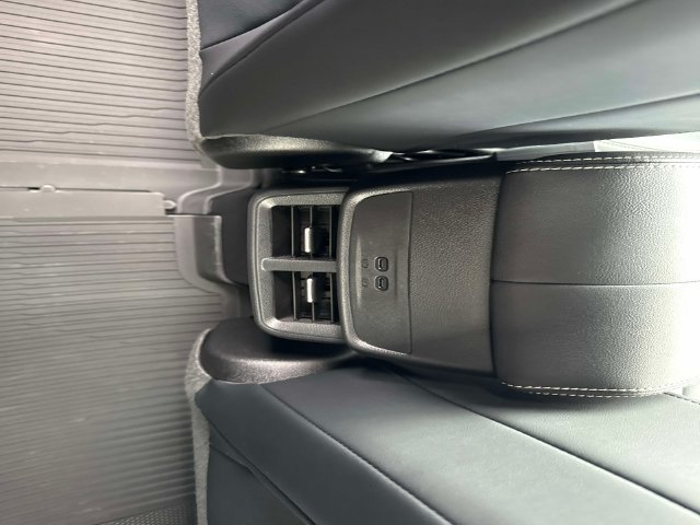 New 2027 GMC Terrain Elevation w/ Elevation Premium Package FWD image 15