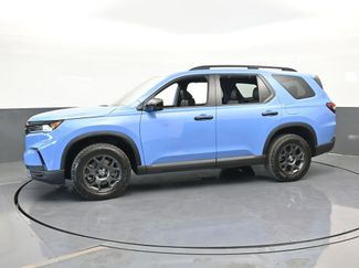 Used 2025 Honda Pilot TrailSport video 2
