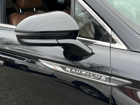 Certified 2022 Lincoln Nautilus Reserve w/ Cargo Utility Package image 27