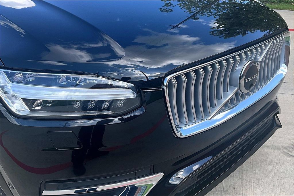 Used 2025 Volvo XC90 B6 Plus w/ Protection Package Premier AWD/4WD image 39
