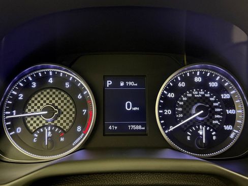 Certified 2020 Hyundai Elantra SEL image 32