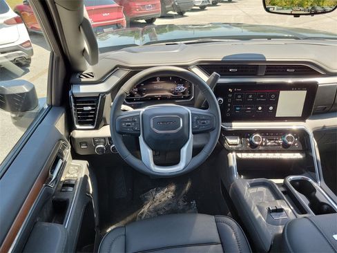 New 2025 GMC Sierra 2500 Denali w/ Denali Reserve Package image 29