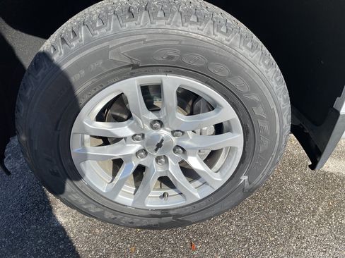 Used 2019 Chevrolet Silverado 1500 RST image 9