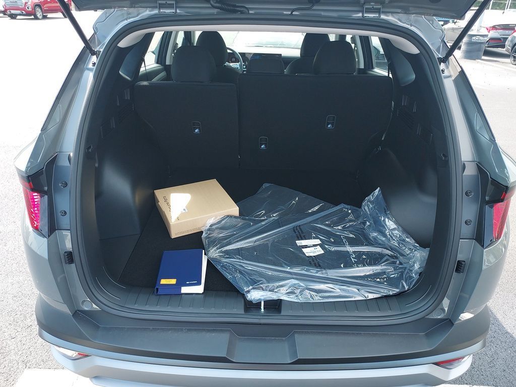 New 2026 Hyundai Tucson SE AWD/4WD image 9
