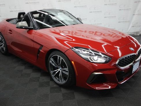 Used 2020 BMW Z4 M40i w/ Executive Package image 17