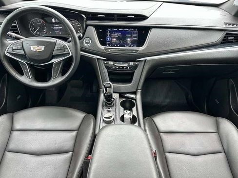 Certified 2025 Cadillac XT5 Premium Luxury w/ LPO, Floor Liner Package AWD/4WD image 14