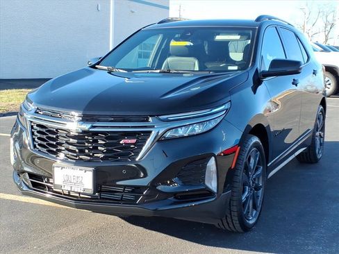 Used 2022 Chevrolet Equinox RS w/ RS Leather Package image 2