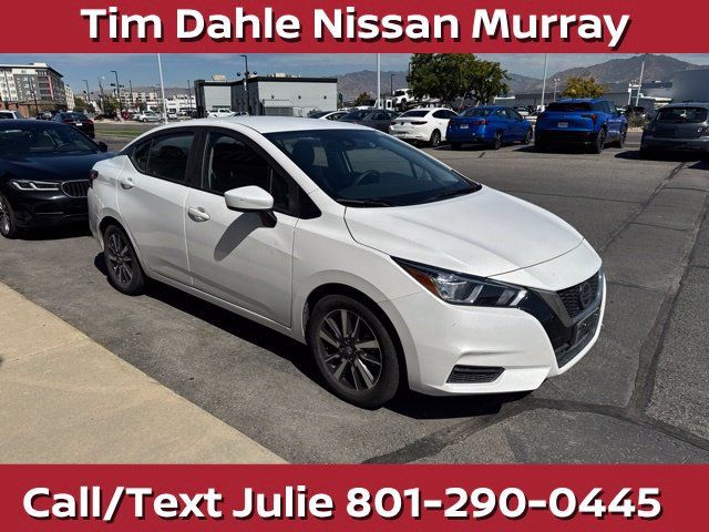 Used 2022 Nissan Versa SV FWD image 7