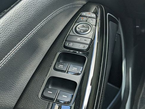 Certified 2019 Kia Cadenza Technology image 34