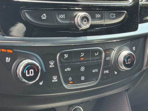 Used 2023 Chevrolet Traverse Premier w/ Redline Edition AWD/4WD image 21