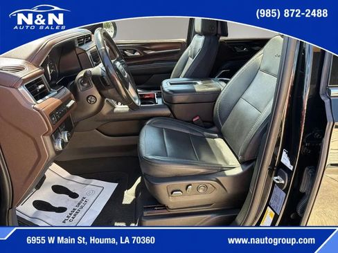 Used 2021 GMC Yukon XL Denali w/ Denali Premium Package RWD image 15