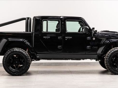 Used 2026 Jeep Gladiator Sport image 7