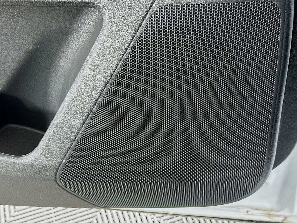 Used 2025 Nissan Pathfinder Platinum FWD image 19