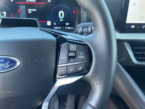 Used 2026 Ford Explorer Platinum AWD/4WD image 33