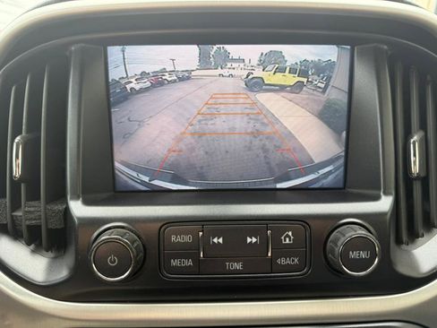 Used 2016 GMC Canyon SLT image 19