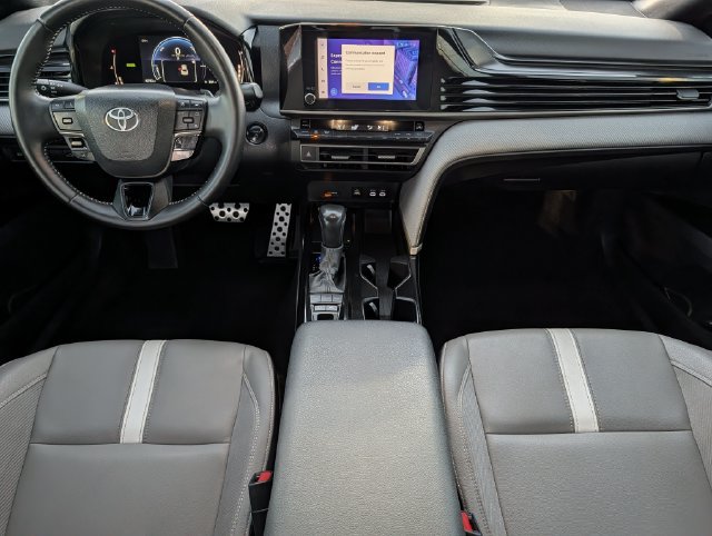 Used 2025 Toyota Camry SE w/ Convenience Package FWD image 11